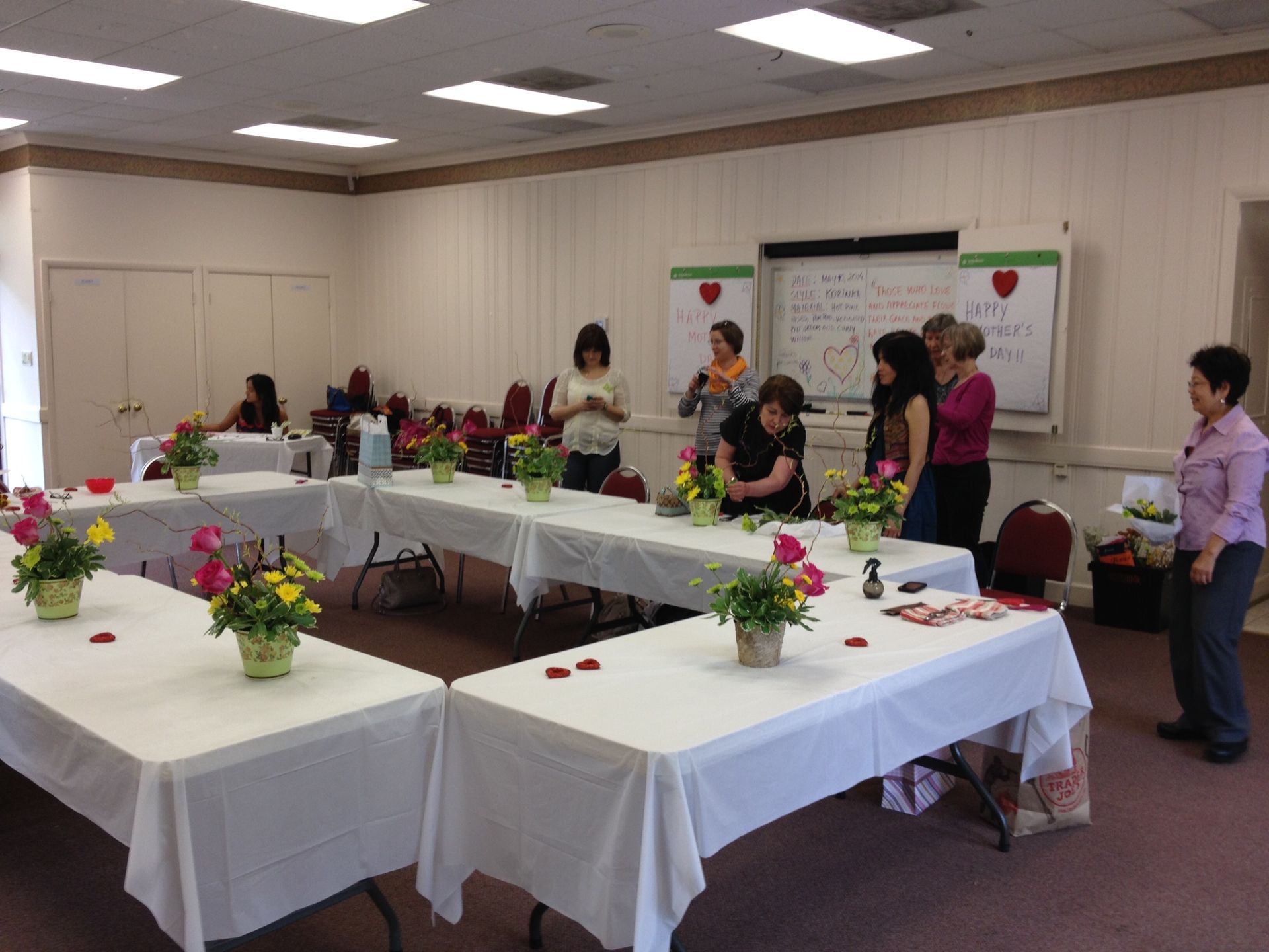 Completed ikebana workshop arrangement